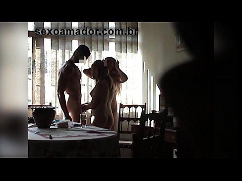 ❤️ جنسي ملګري د هغه سره یو لوی سړی او یو درېیم بلنه ورکوي ❤️  کیفیت لرونکي جنس په ps.porn-mz.ru